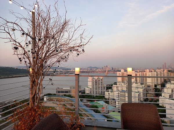 JK Blossom Hotel