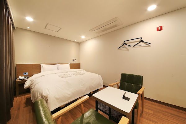 CNC Hotel