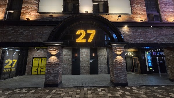 27호텔