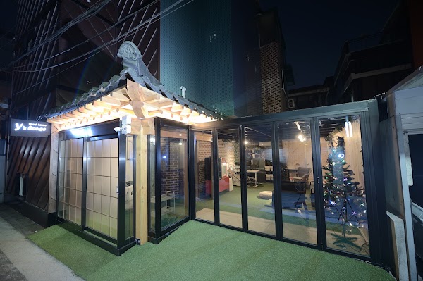 Y's House